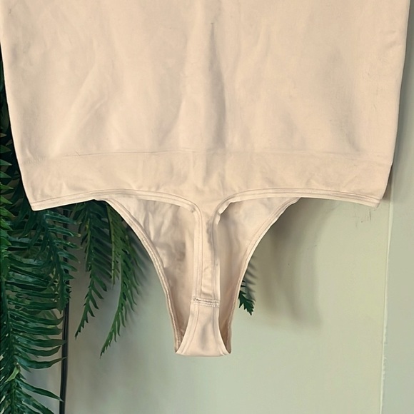 Brand New Yummie Shapewear Compression High Waist Shaping Smoothing Thong Nude - Picture 3 of 9